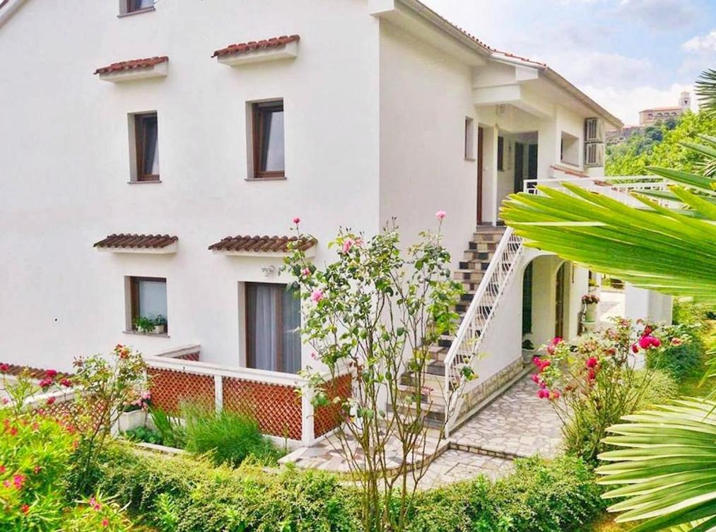 Apartments With A Parking Space Moscenice, Opatija - 7689 Moscenicka Draga Exterior photo